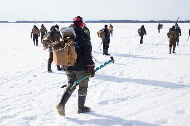 Ice fishing game, ice fishing live casino